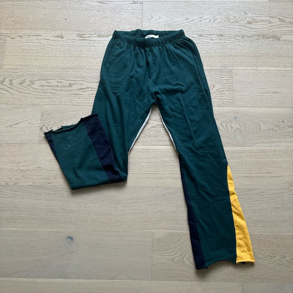 m n m l sweatpants